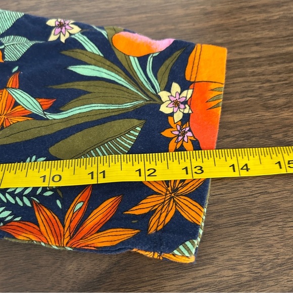 ❤️ Vans Women's White Floral Sleeve Raglan Tee M - Picture 10 of 10